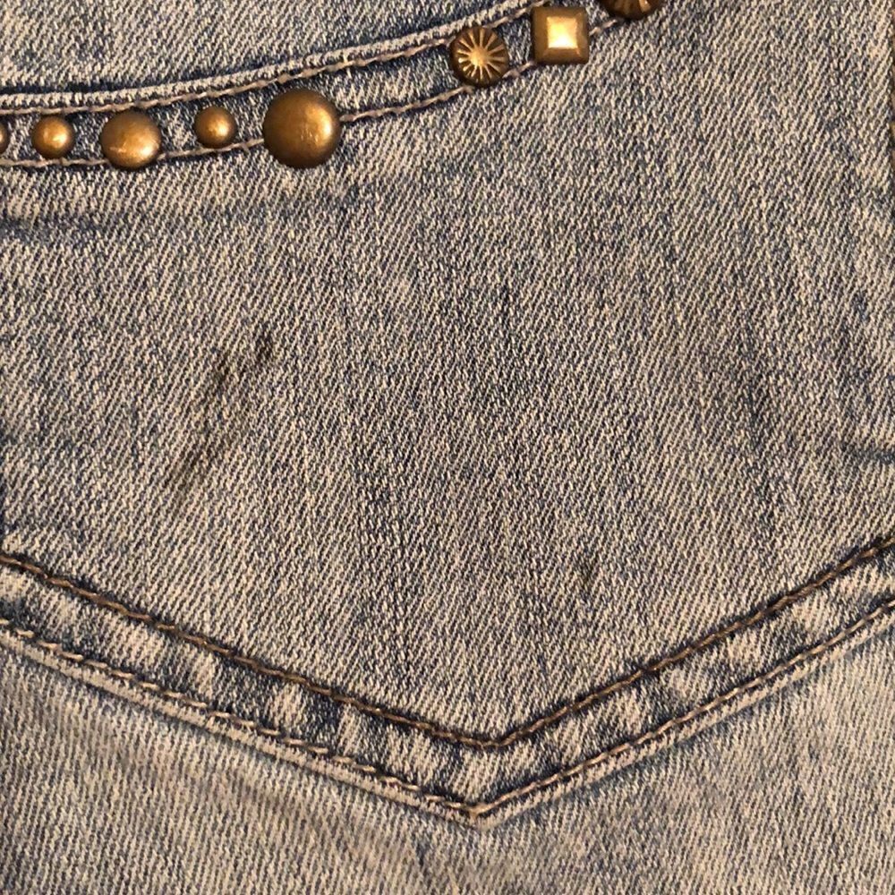 Sonoma 4 Vintage Wash Brass Color Studded Blue Denim Shorts - Picture 16 of 16